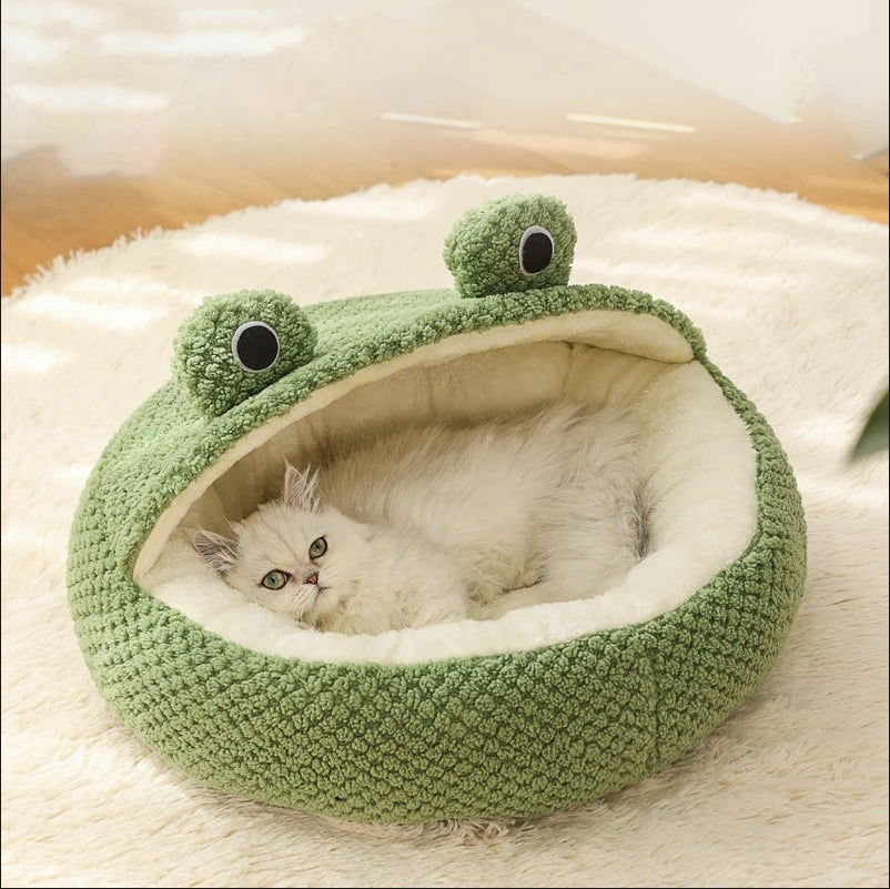 Plush Round Frog Pet Bed